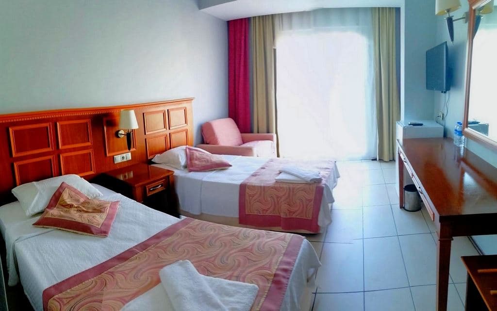 rooms-standard-room