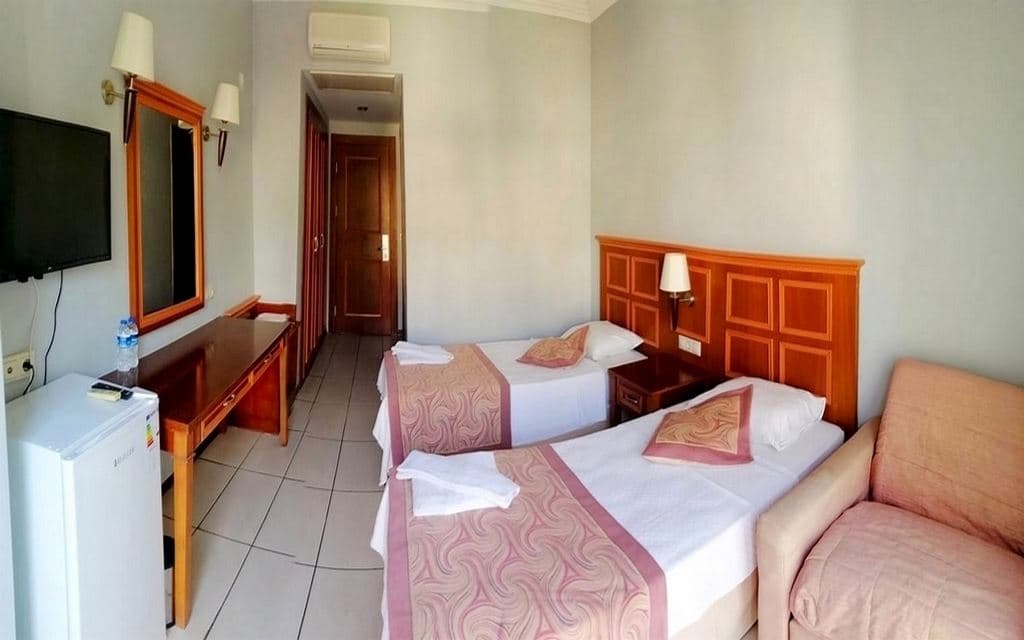 rooms-standard-room