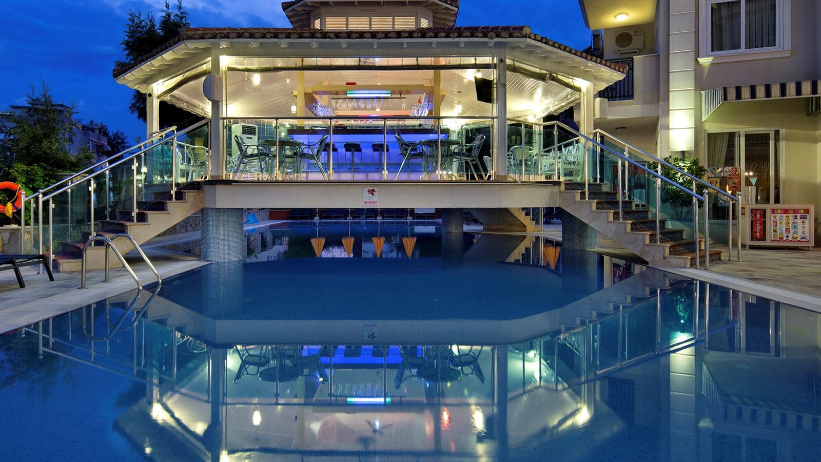 bars-spring-pool-bar