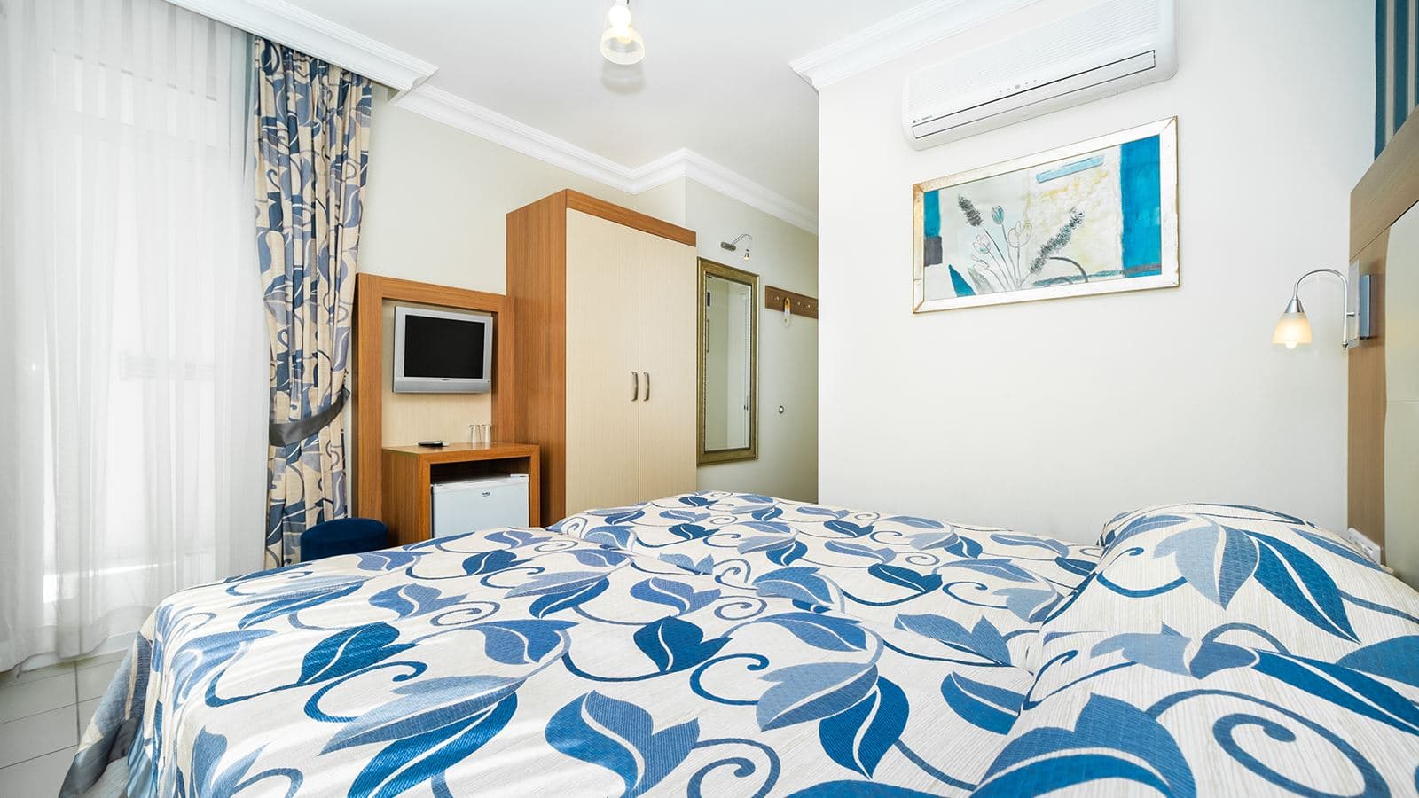 rooms-standard-room