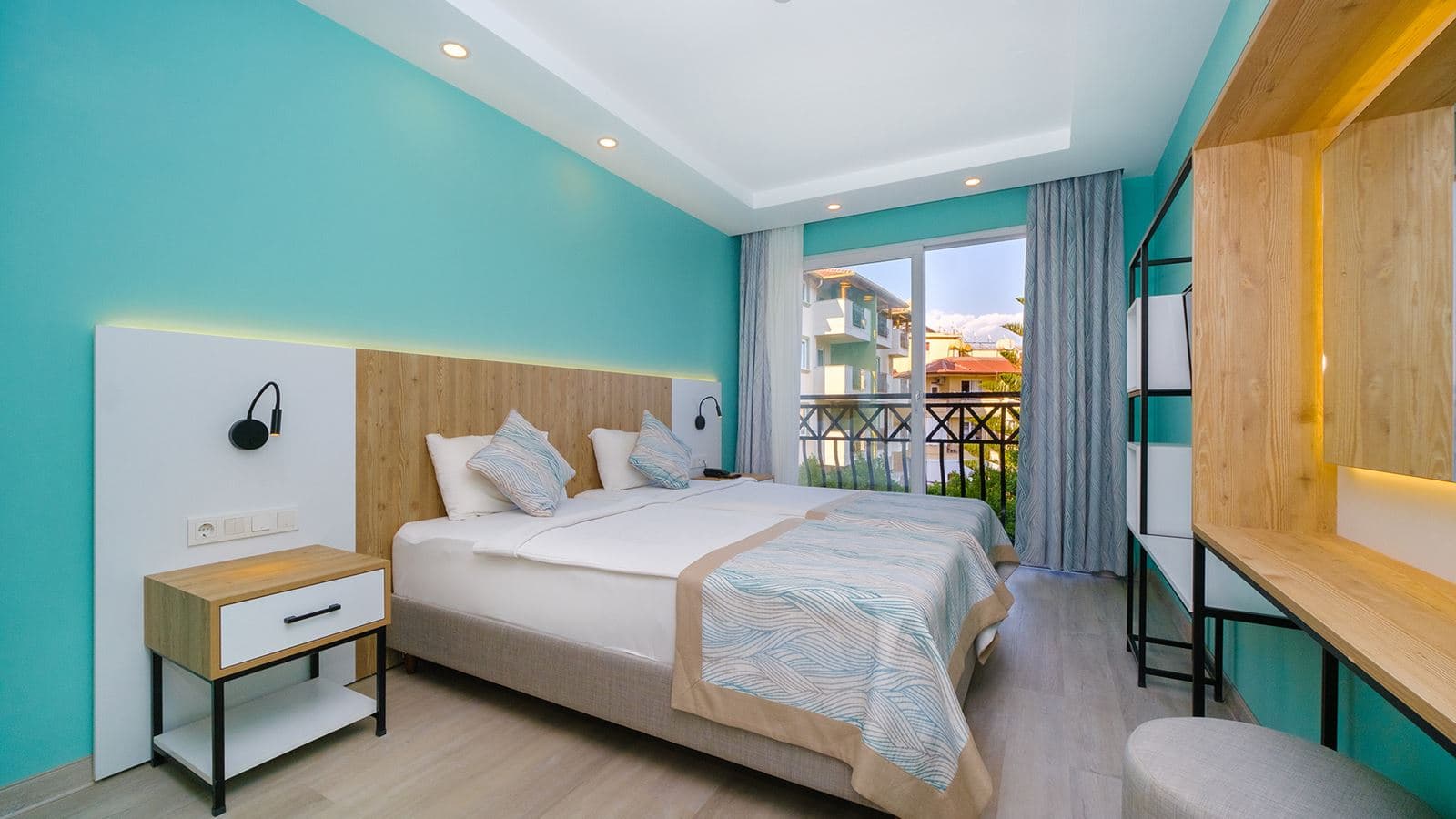 rooms-superior-room