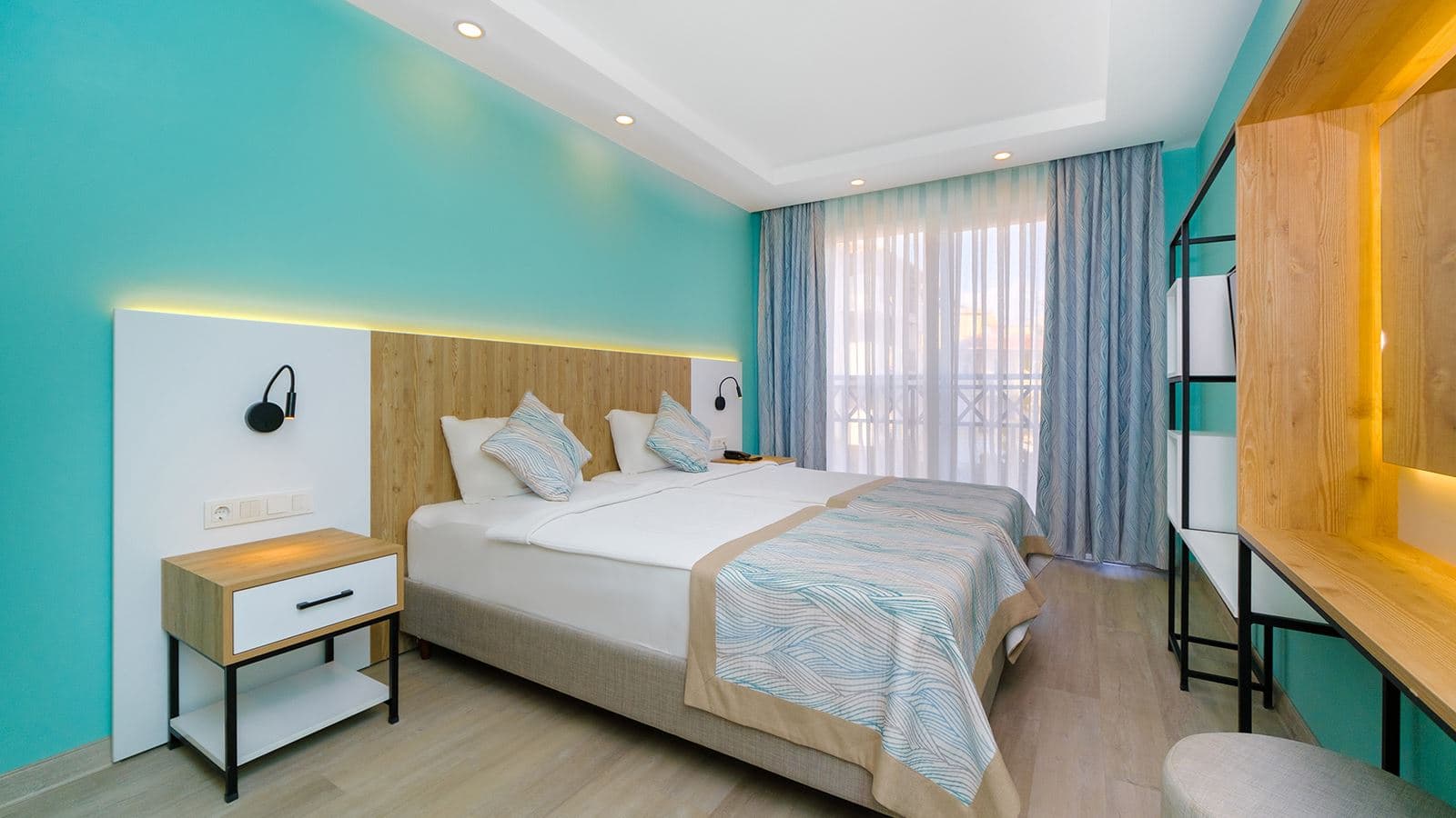 rooms-superior-room