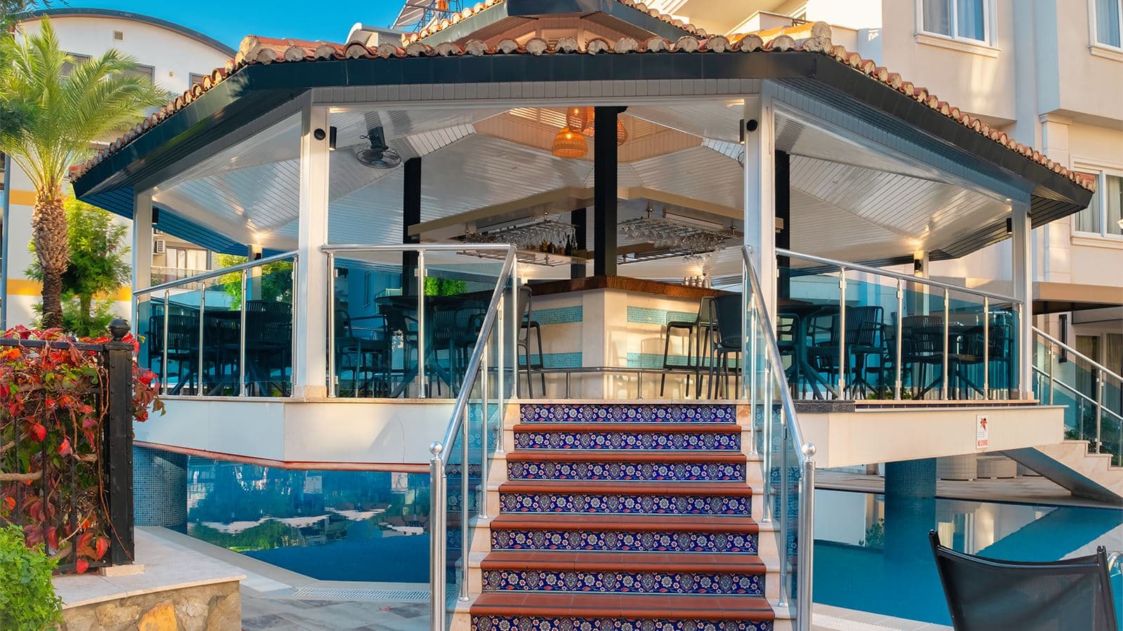 bars-spring-pool-bar