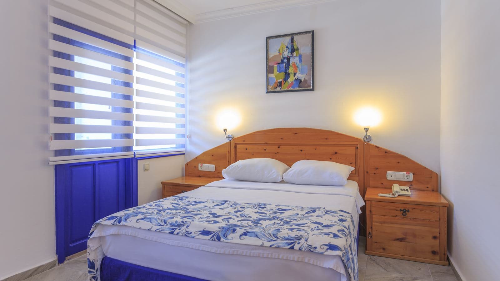 rooms-economy-room