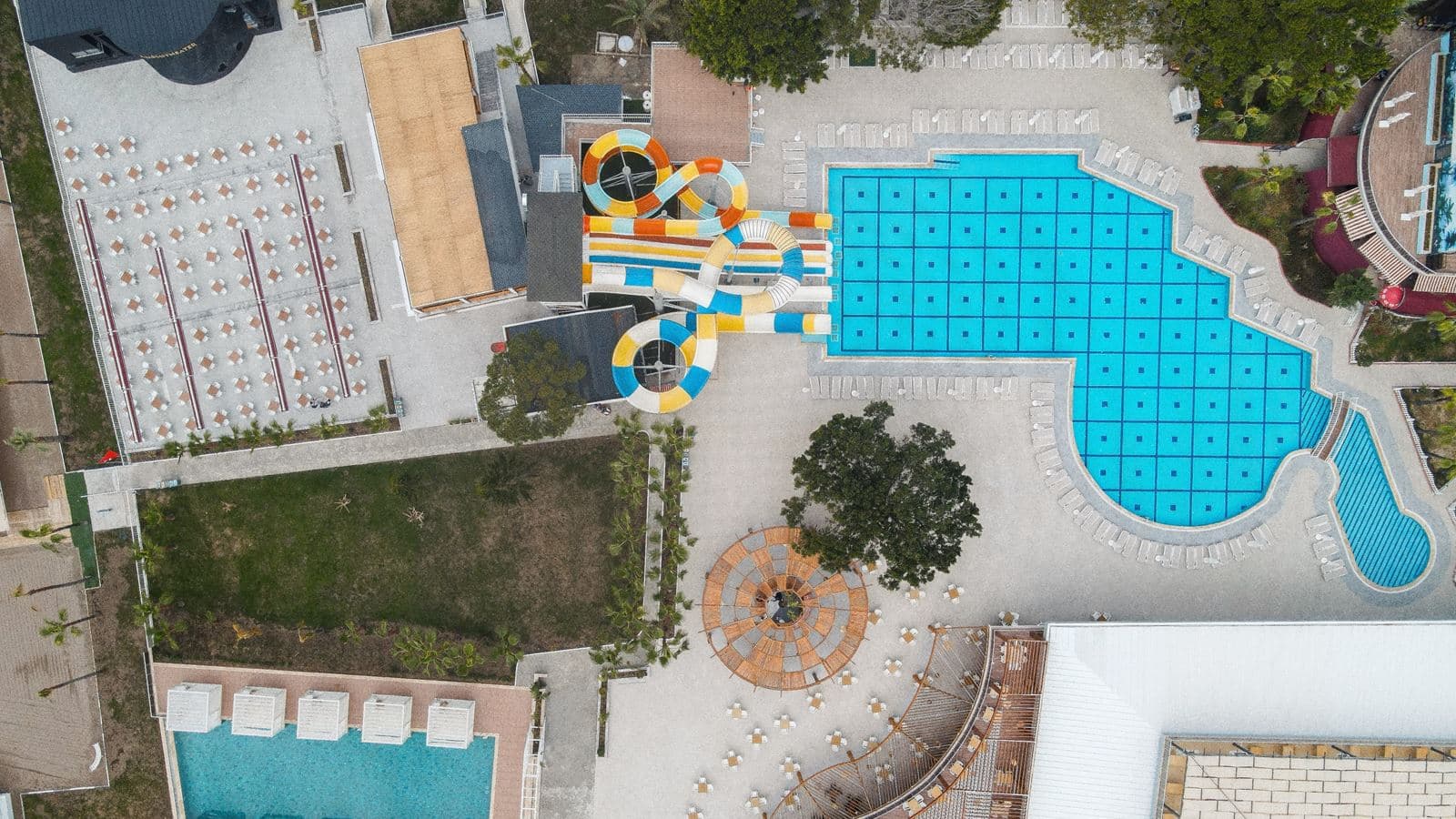 pools-outdoor-pool