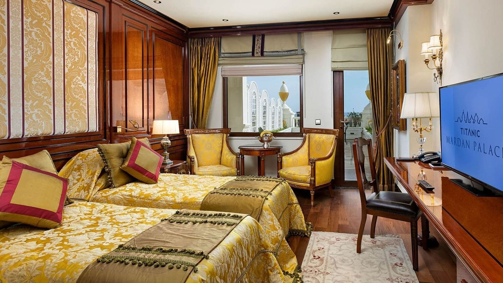 rooms-classic-room