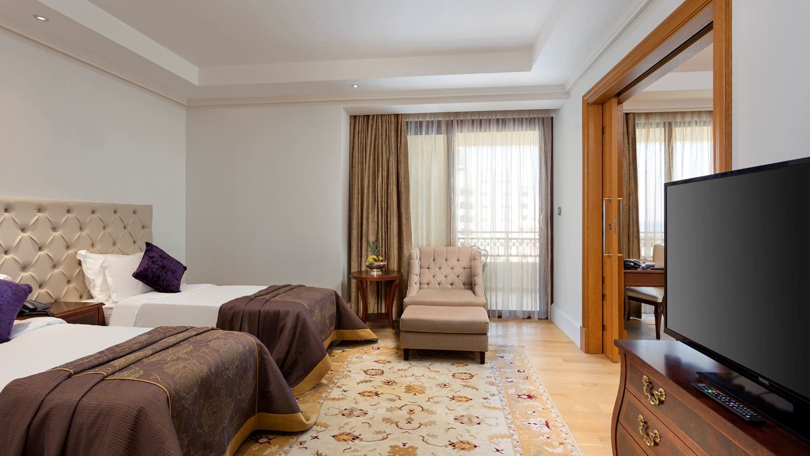 rooms-family-room