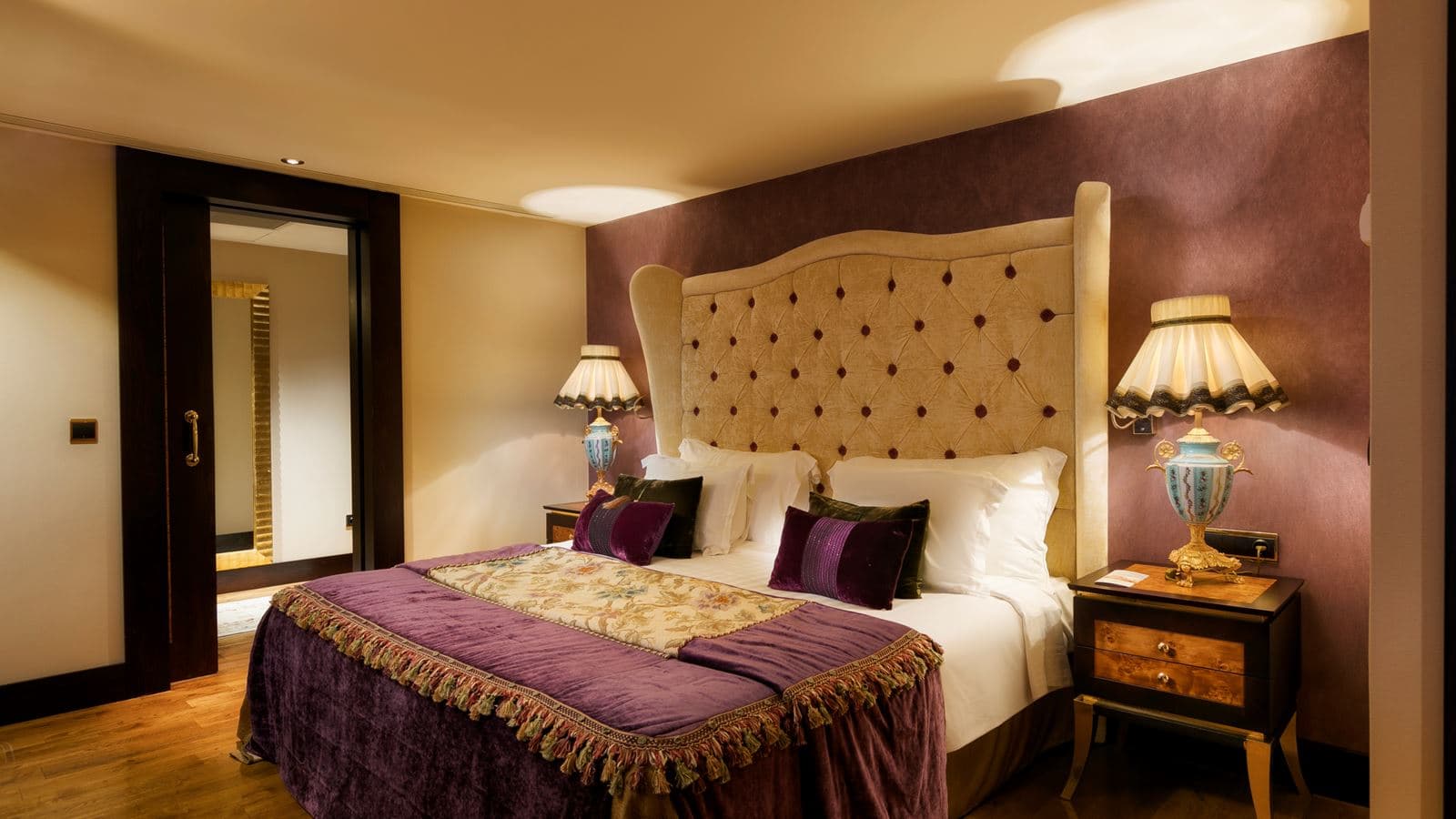 rooms-pool-duplex-suite-with-swim-up