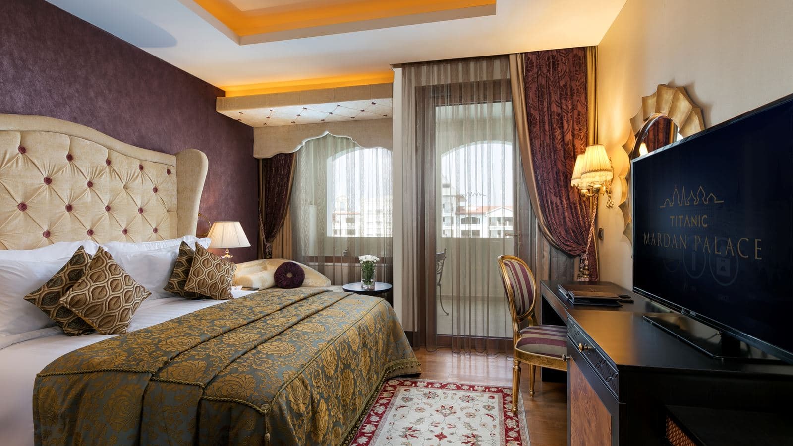 rooms-classic-room
