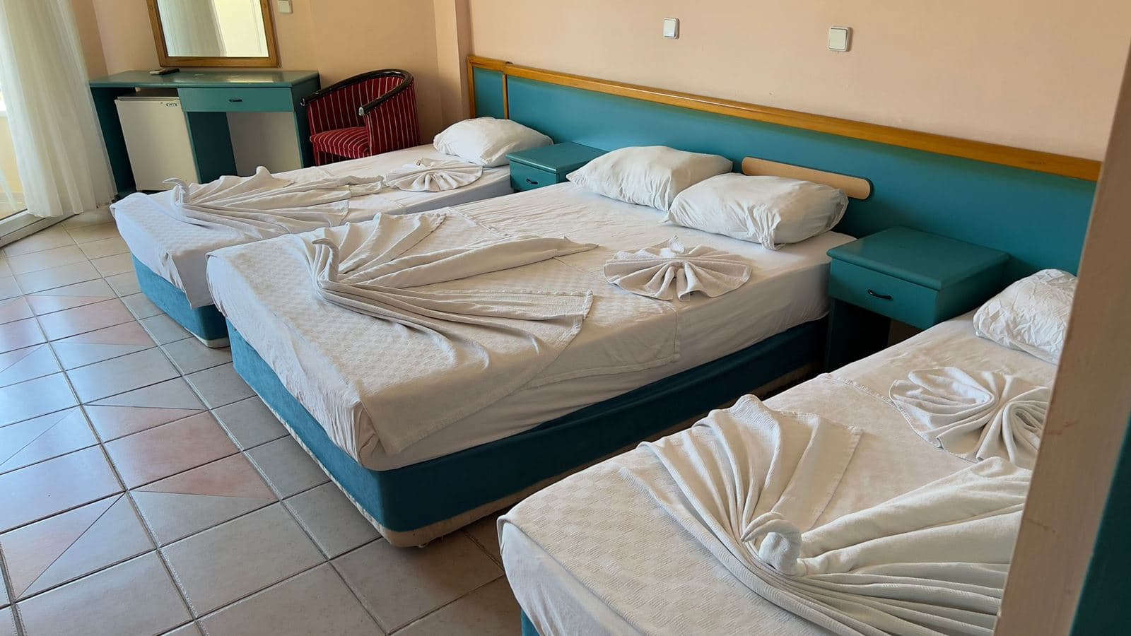 rooms-standard-room