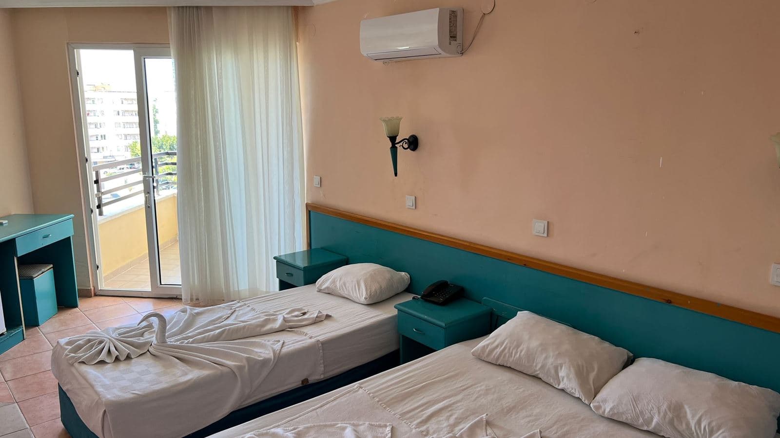 rooms-standard-room