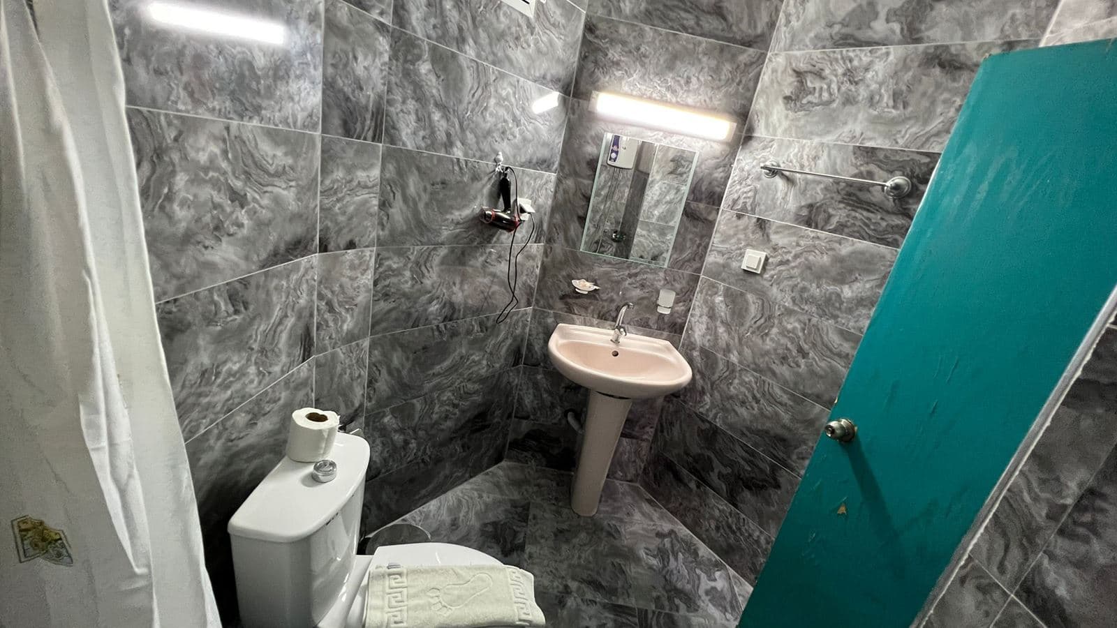 rooms-standard-room