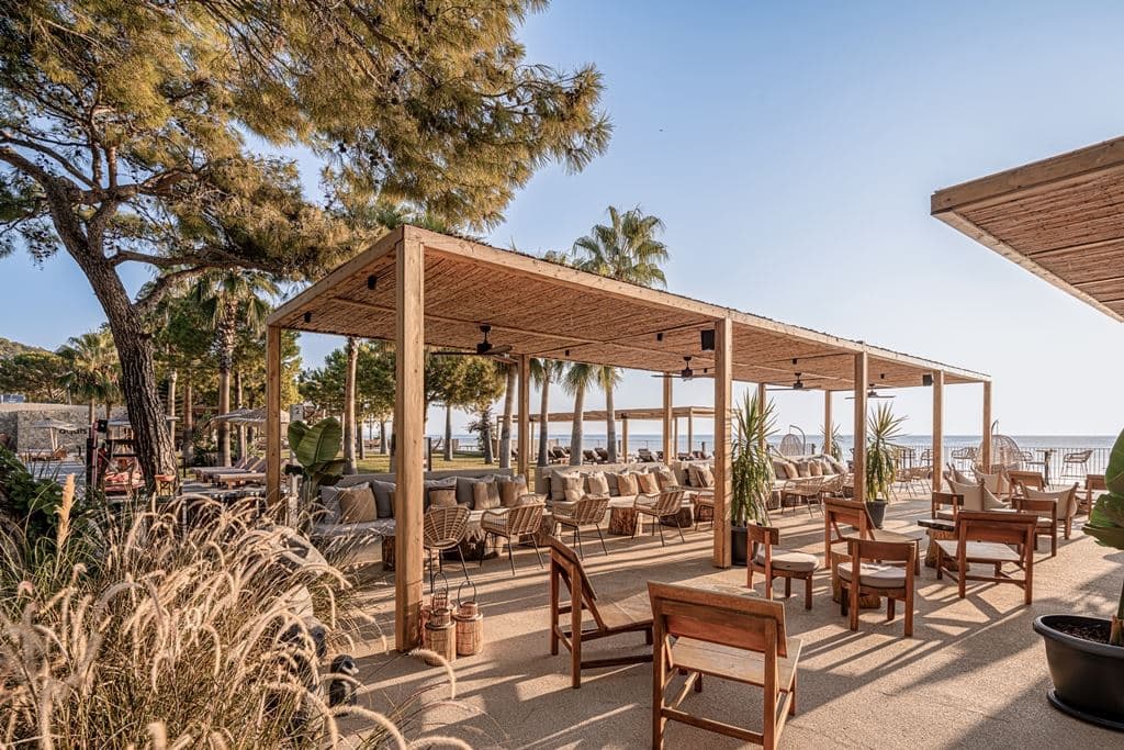 bars-beach-bar