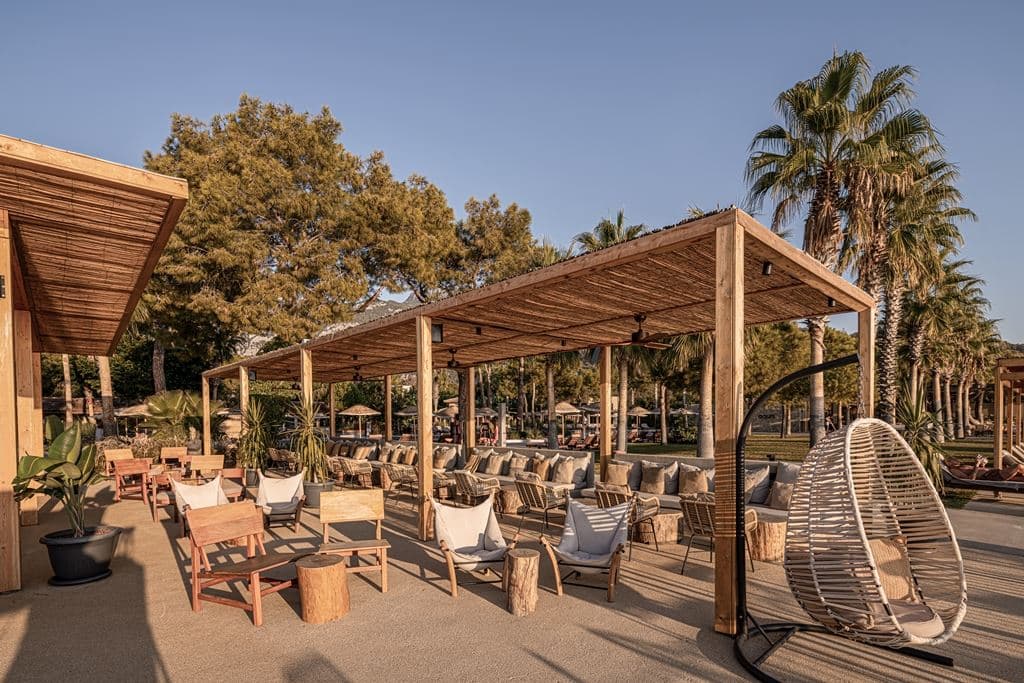 bars-beach-bar