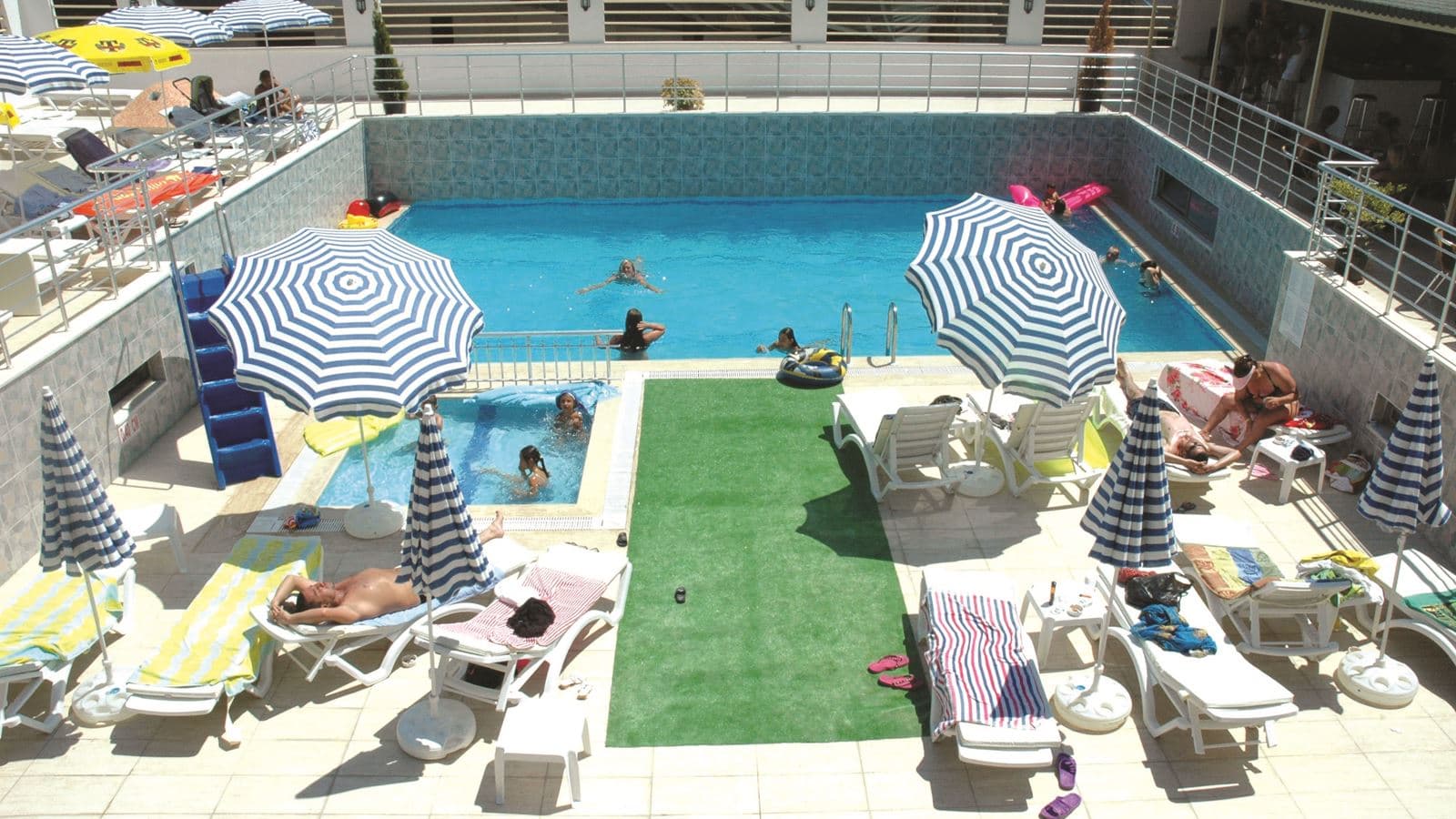 pools-outdoor-pool