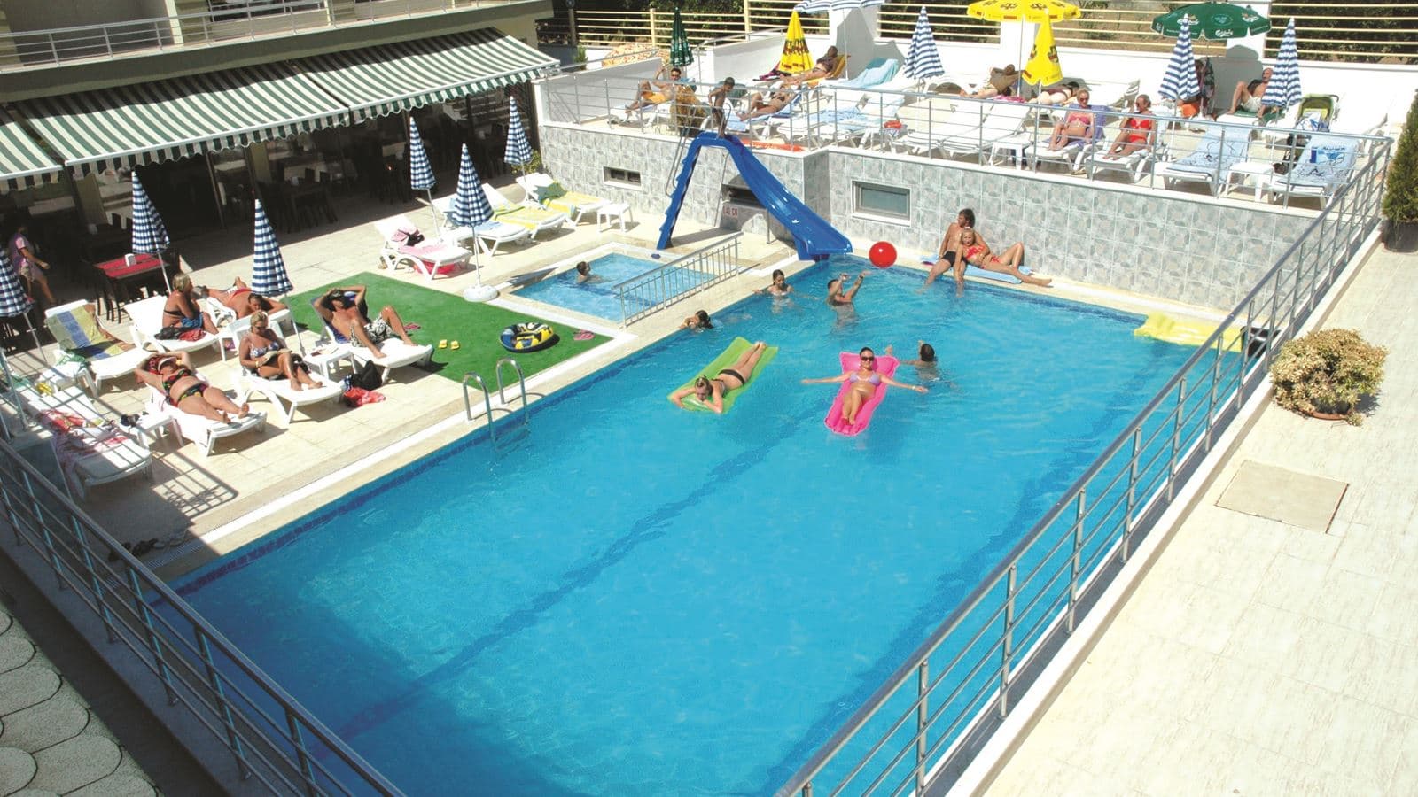 pools-outdoor-pool