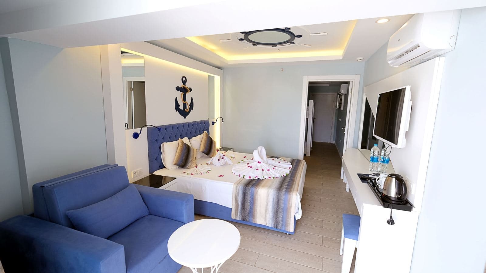 rooms-family-room