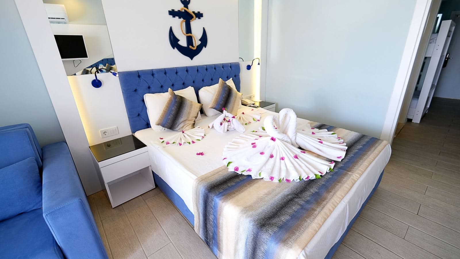rooms-family-room