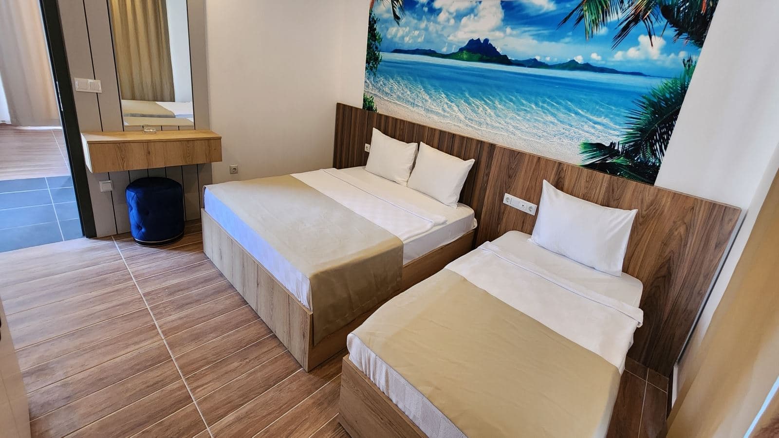 rooms-swimup-suite