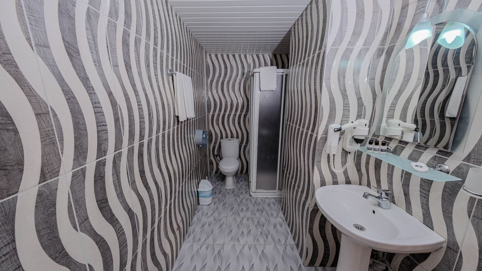 rooms-standard-room