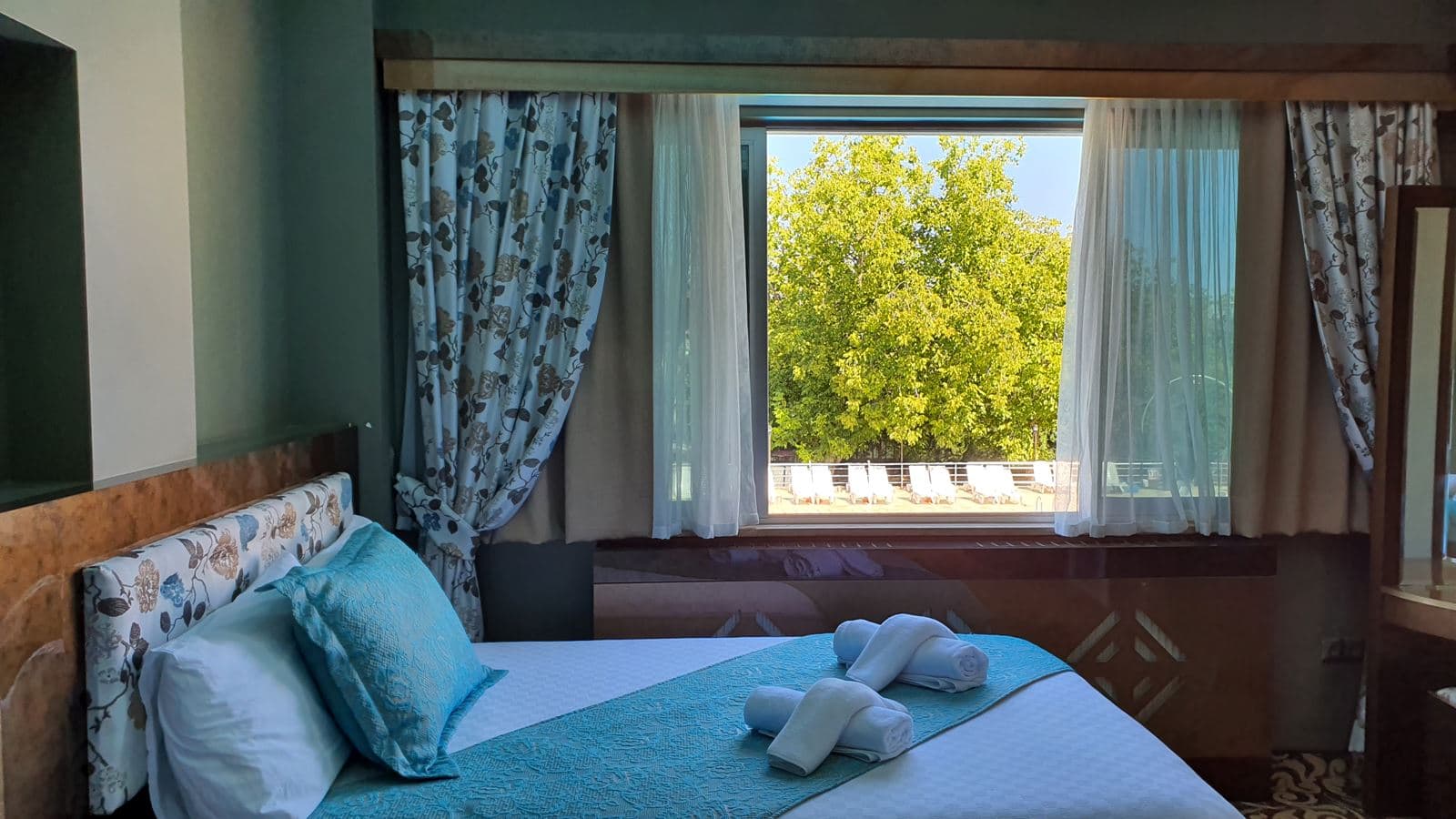 rooms-deluxe-oda