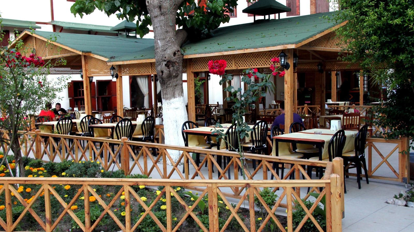 restaurants-idyros