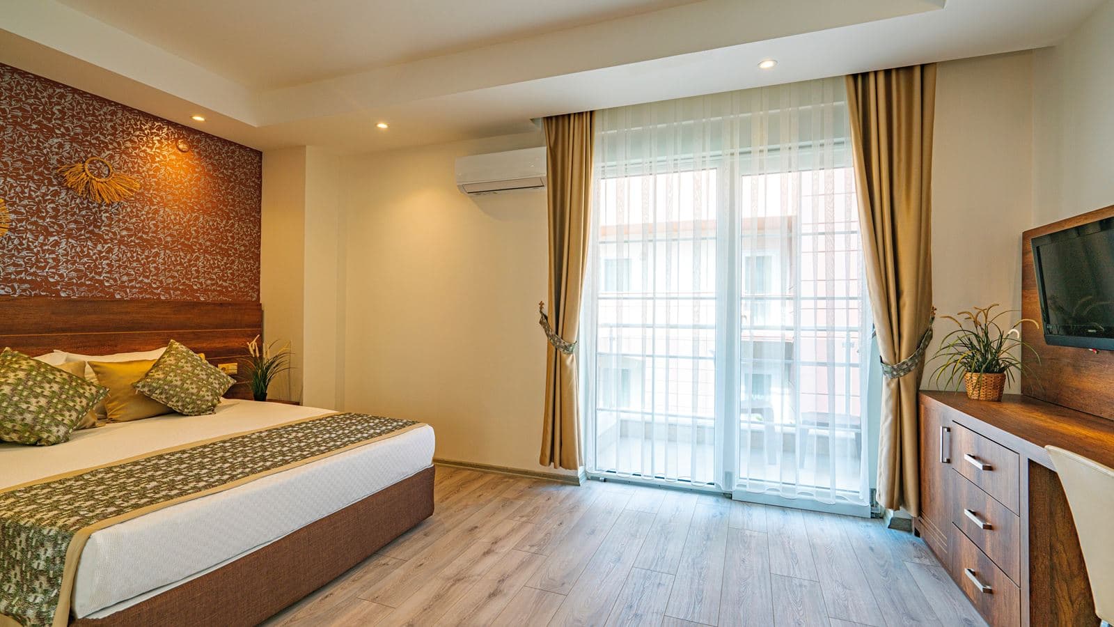 rooms-garden-room