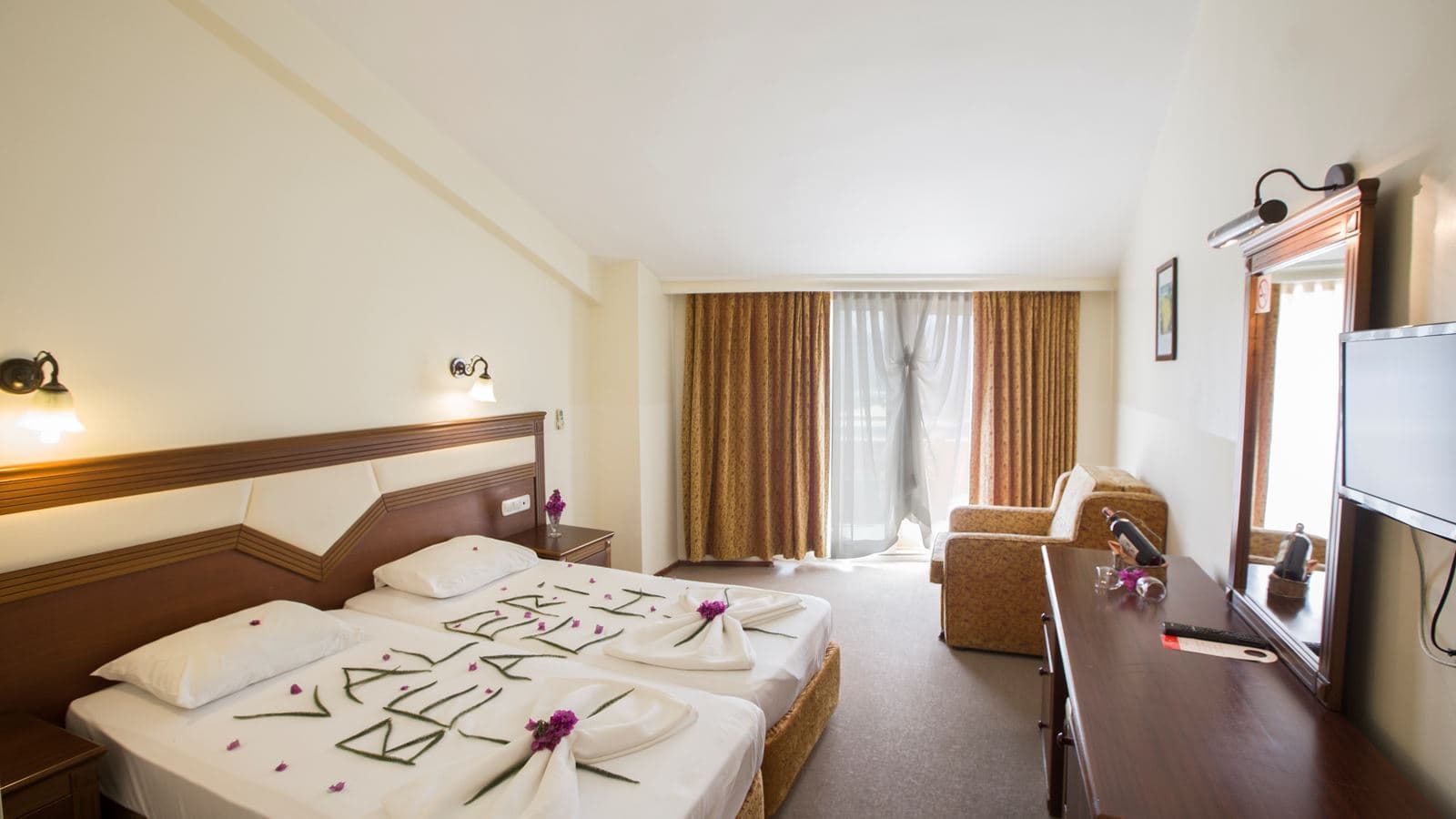 rooms-standard-room