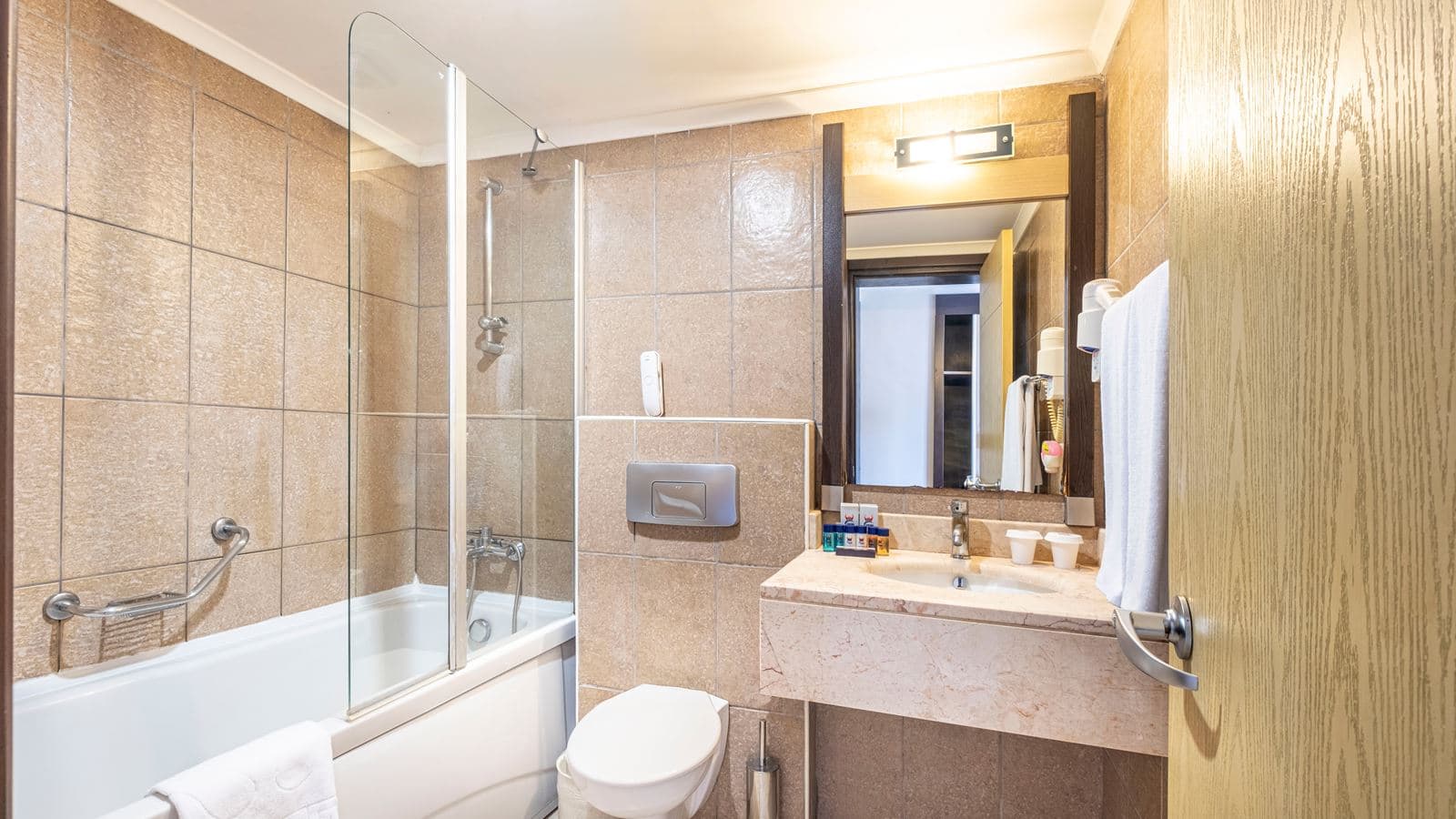 rooms-standard-room
