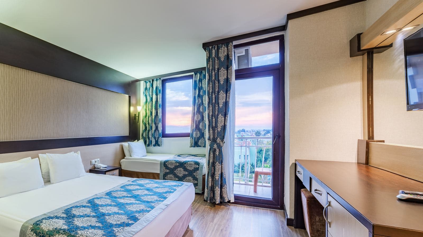 rooms-standard-room