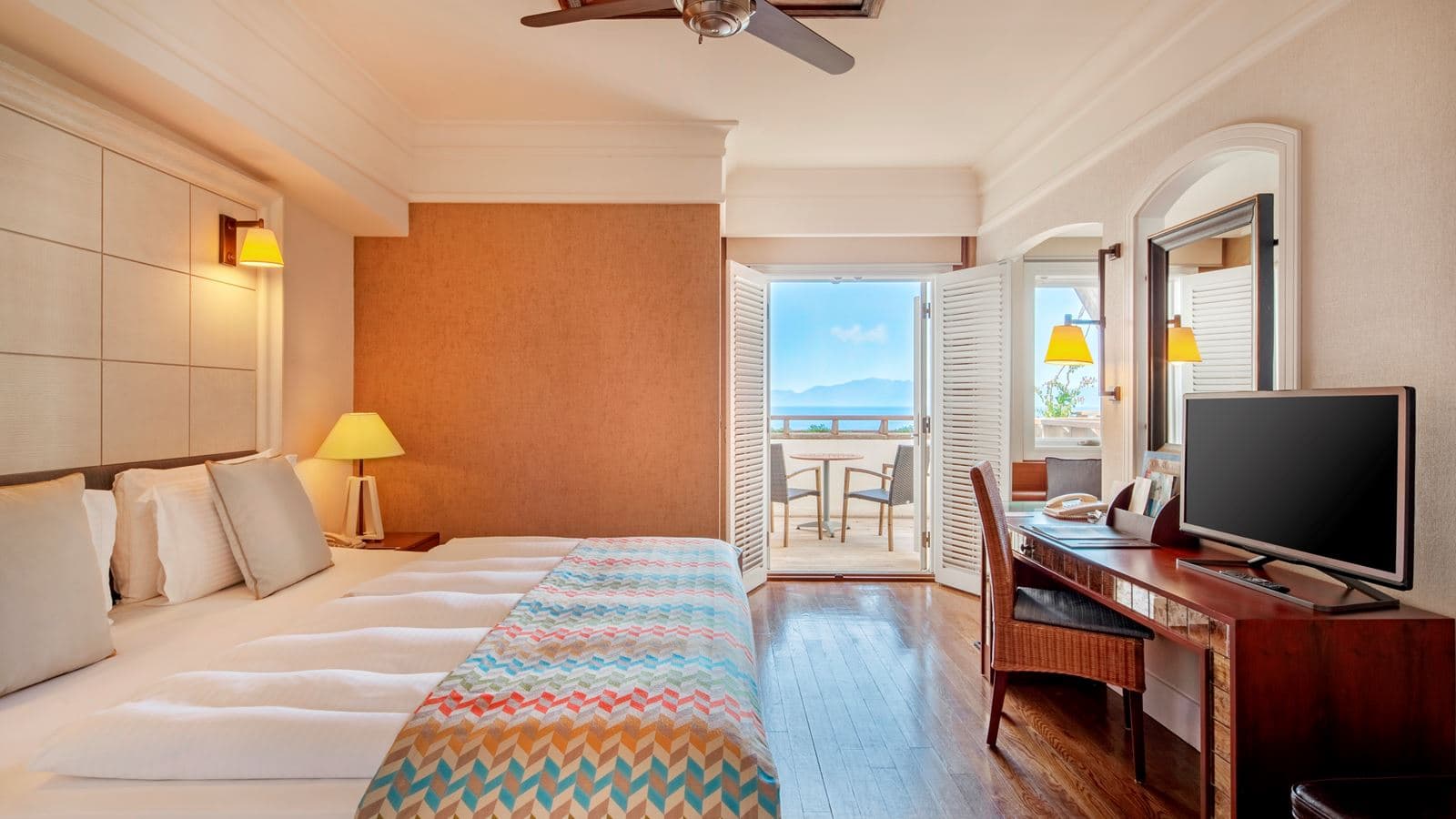 rooms-superior-room