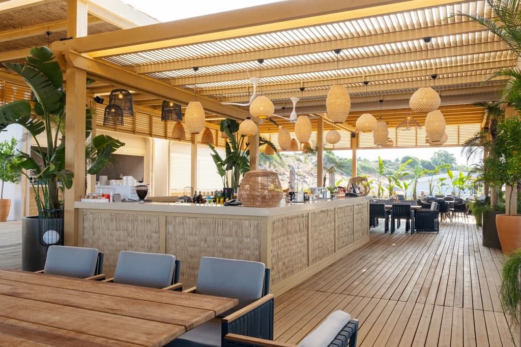 bars-breeze-beach-bar