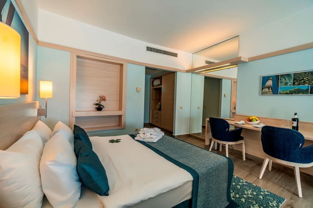 rooms-large-room