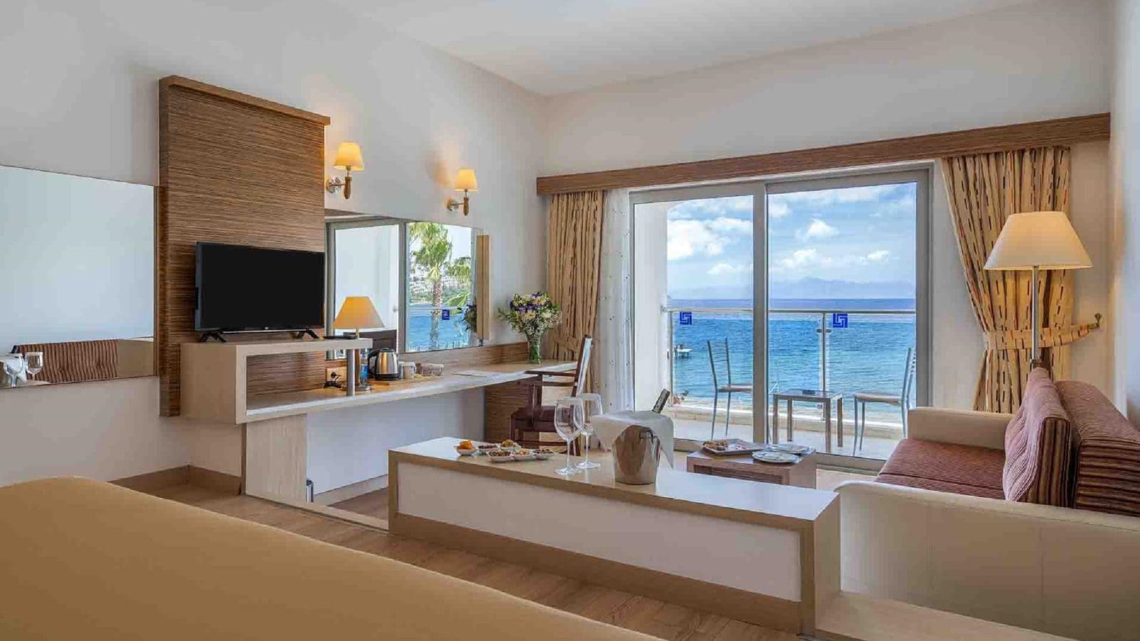 rooms-standard-room-sea-view