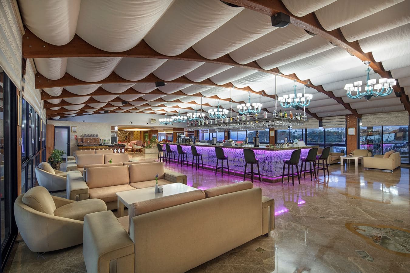 bars-lobby-bar