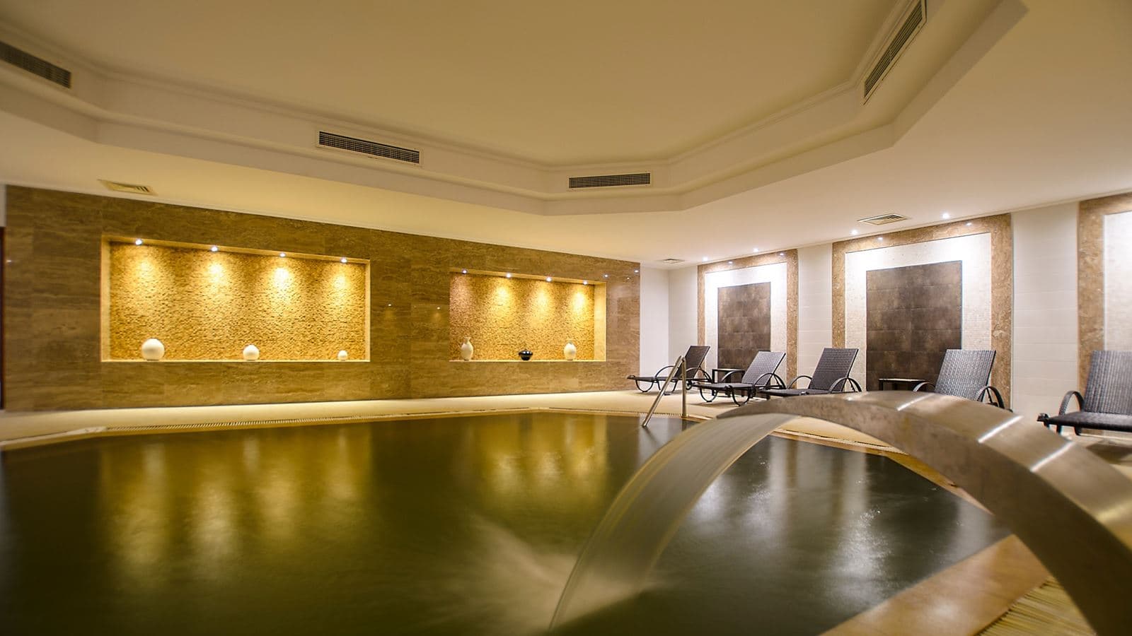 pools-indoor-pool