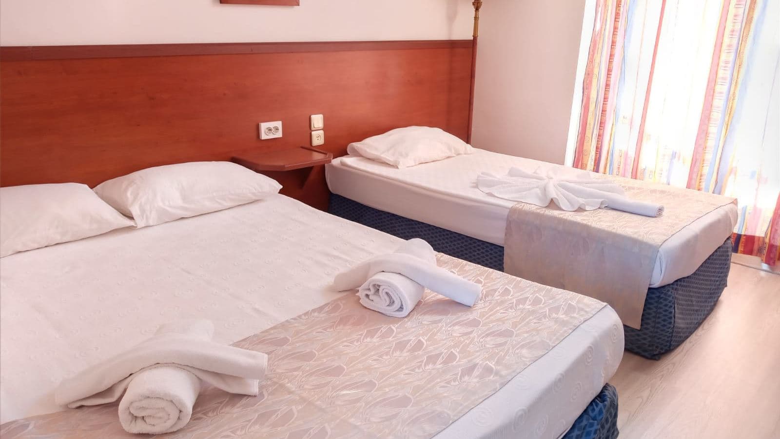rooms-standard-room