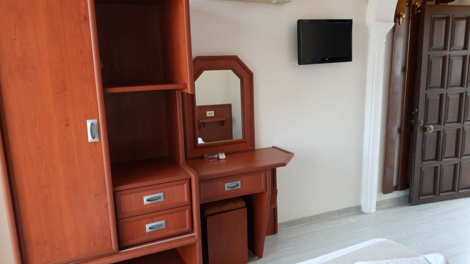 rooms-standard-room