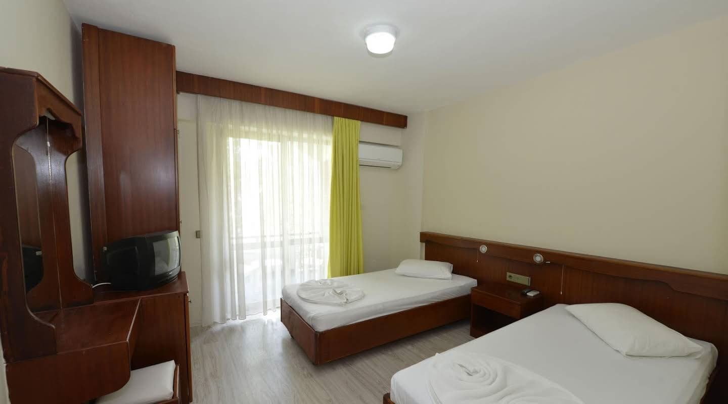 rooms-standard-room