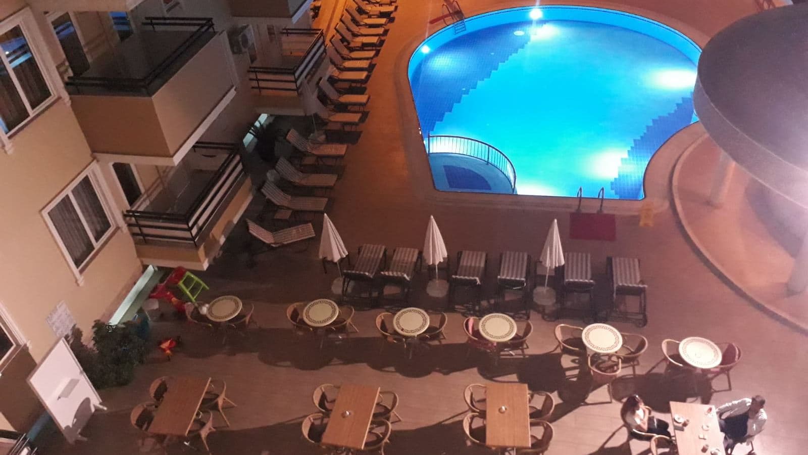 pools-outdoor-pool