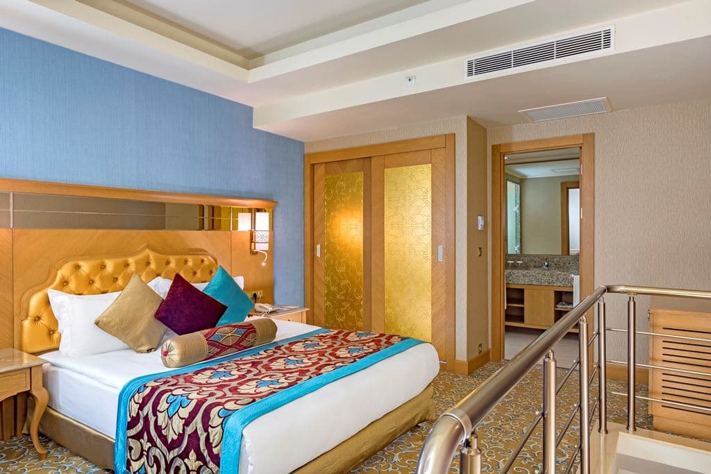 rooms-dublex-family-room-sea-view