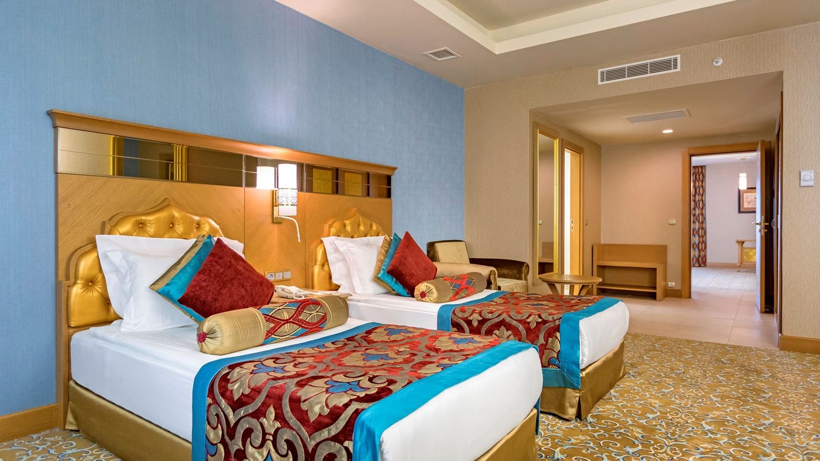 rooms-deluxe-suite