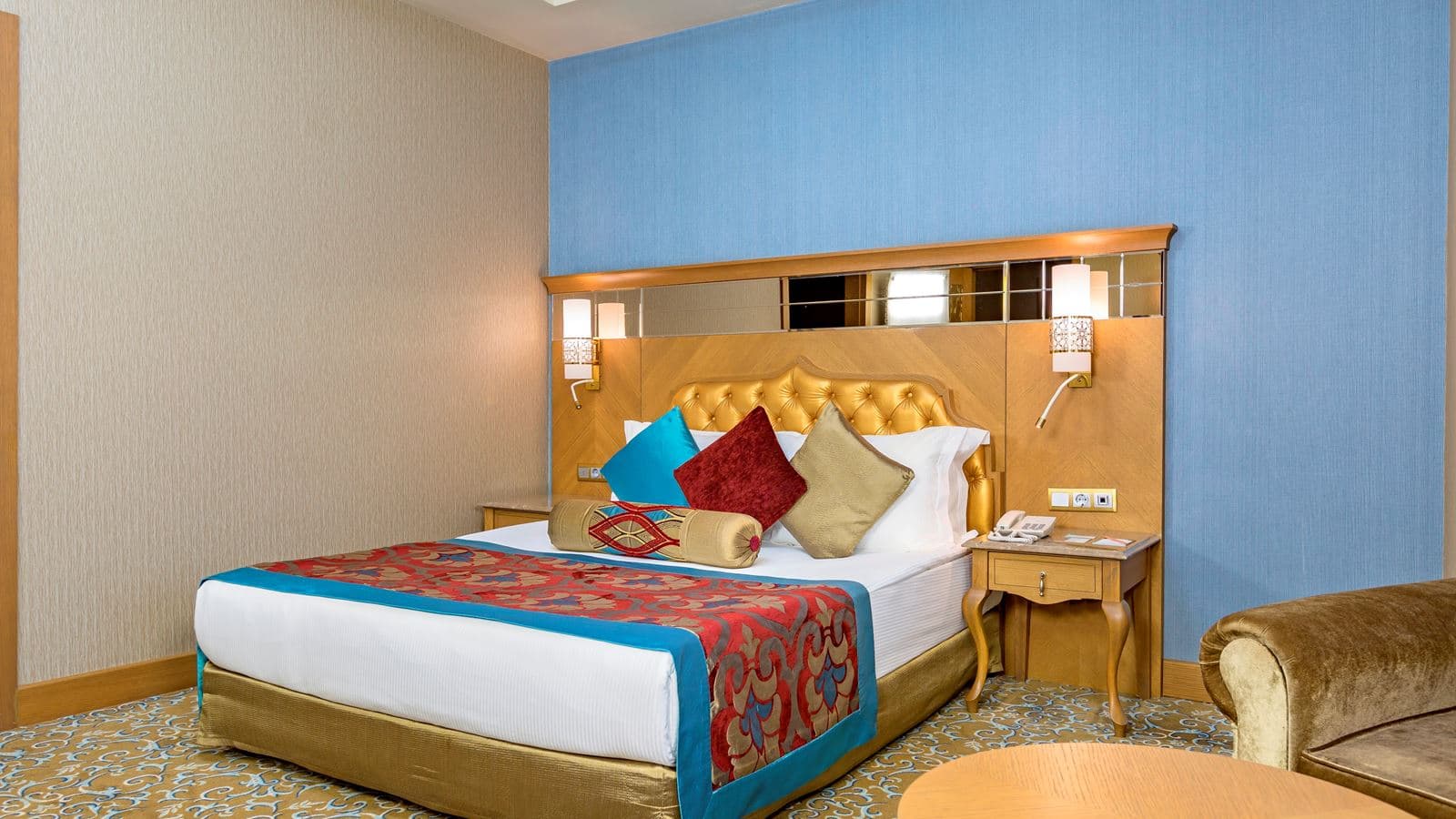 rooms-deluxe-suite
