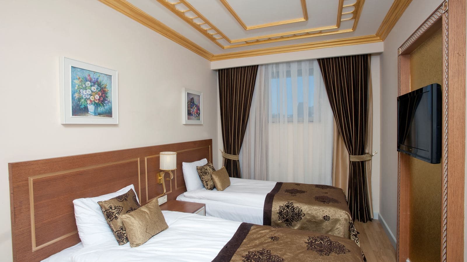 rooms-family-room