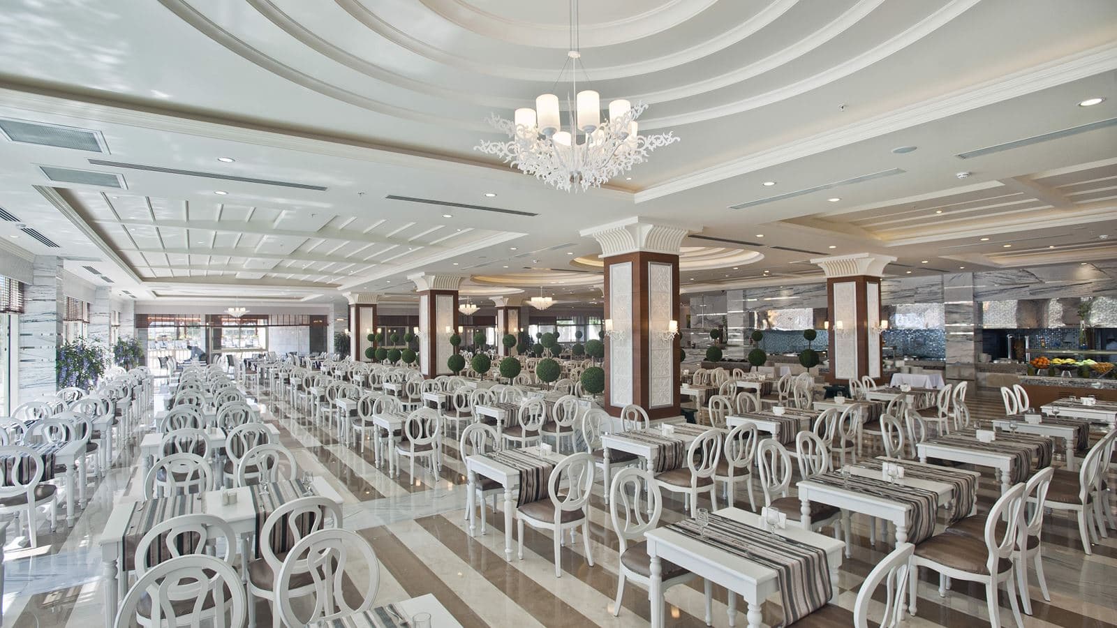 restaurants-tugra-restaurand
