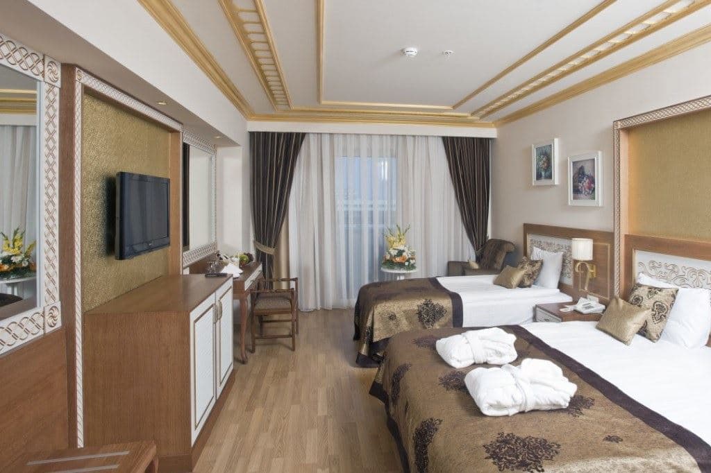 rooms-standard-room-land-view