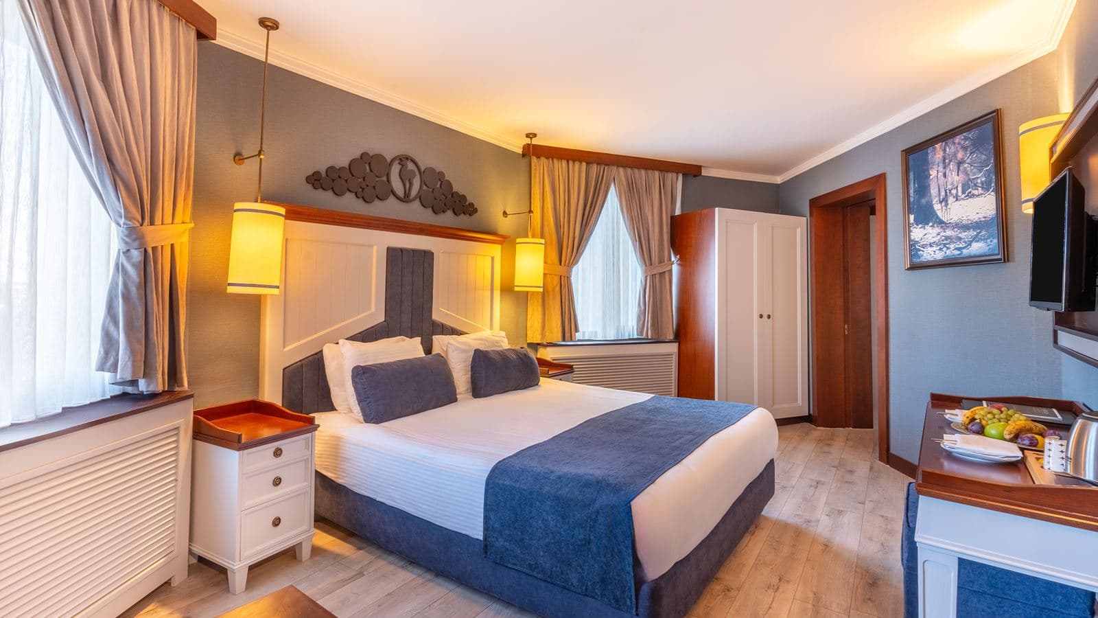 rooms-grand-suit