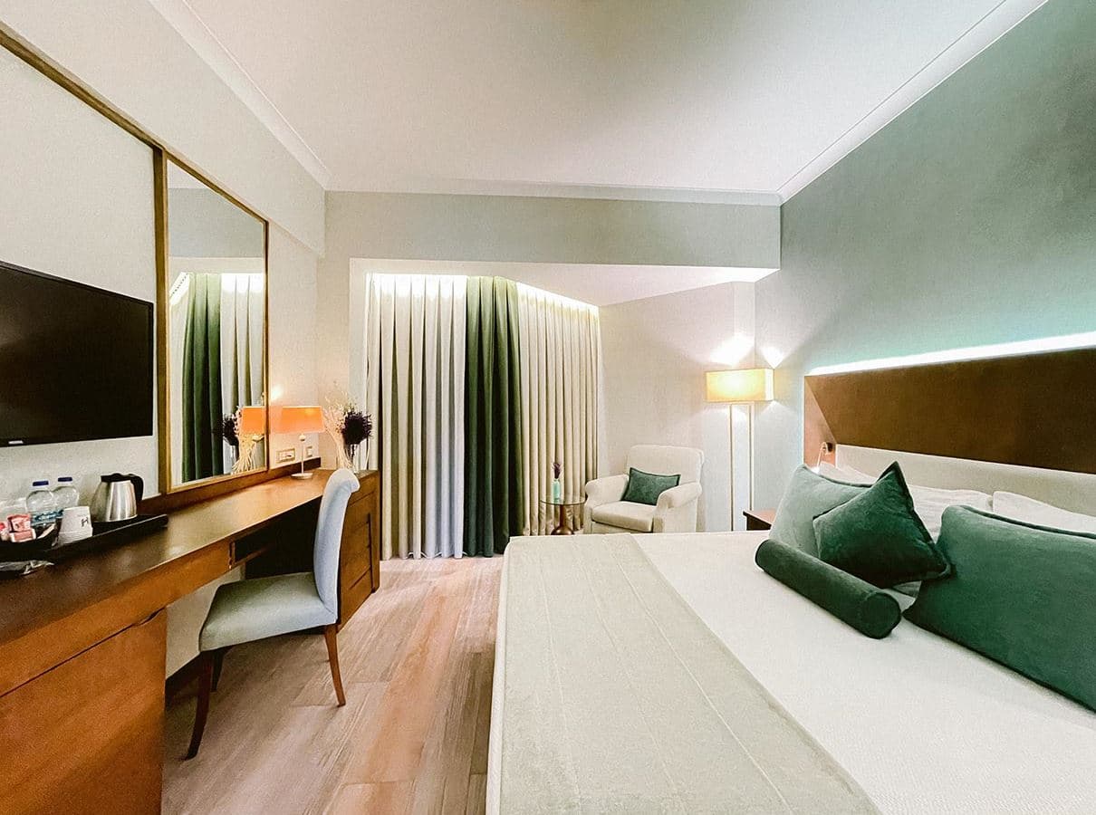 rooms-premium-room