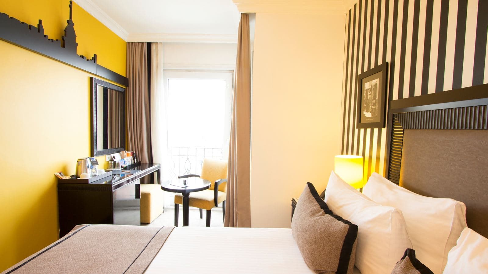 rooms-room-connecting-room