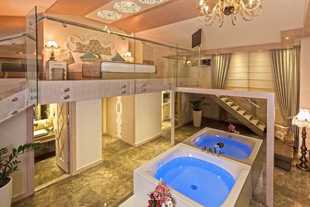 rooms-xn-deluxe-loft